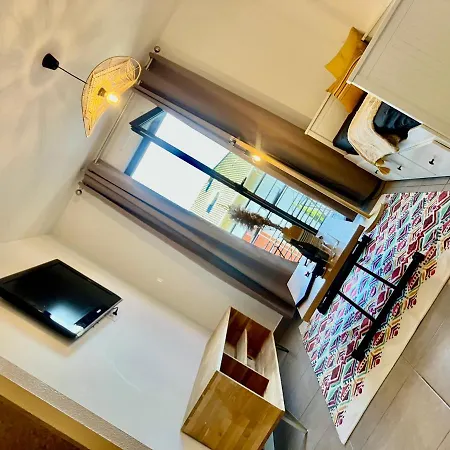 Sud , Quartier Residentiel Διαμέρισμα